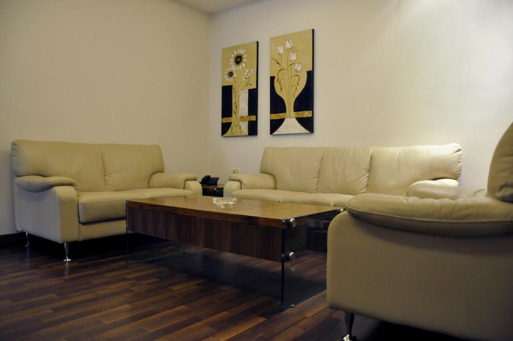 Granada Suites Hotel Amã Quarto foto