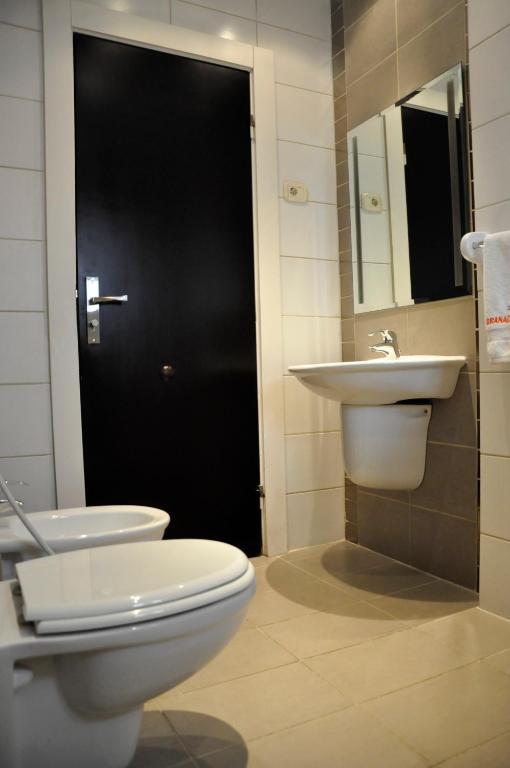 Granada Suites Hotel Amã Quarto foto